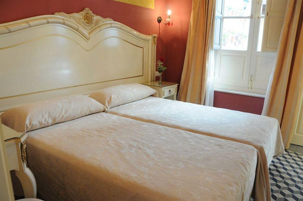 Casa De Las Mercedes Malaga Room photo